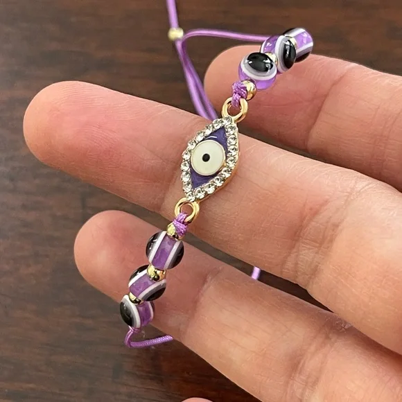 Evil eye purple bead gold tone adjustable bracelet - Picture 5 of 5